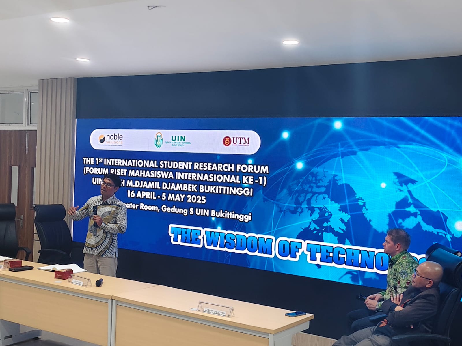 Mahasiswa dan Dosen PBI UIN Bukittinggi Berpartisipasi dalam The 1st ...